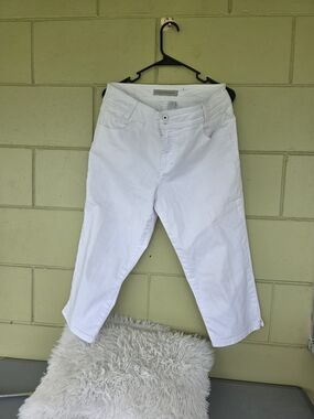 Chico's White Boyfriend Crop Jeans
